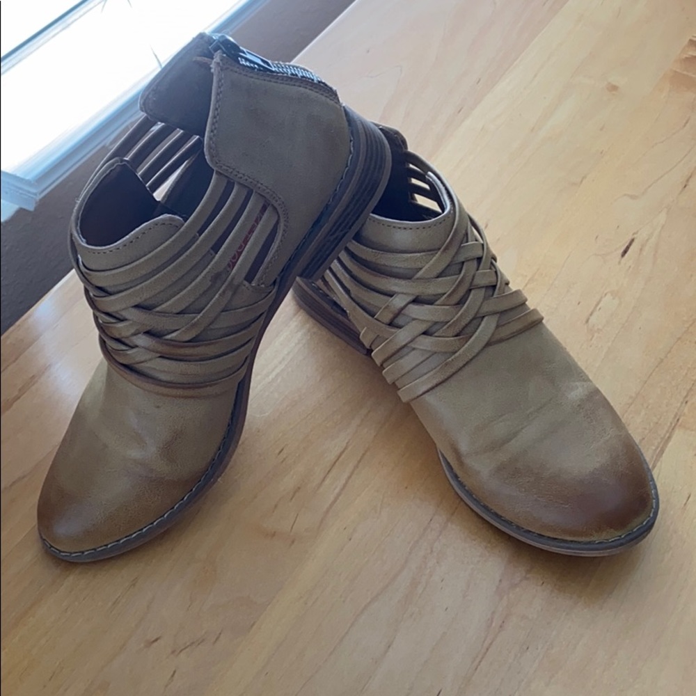Women’s low boot